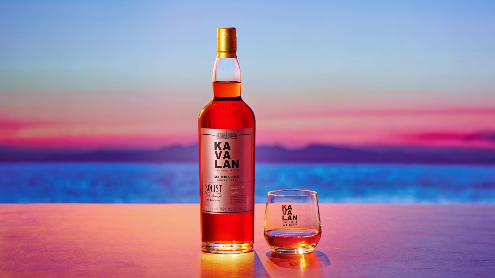 KAVALAN SOLIST マデイラカスク 750ml SINGLE MALT Kavalan Debuts Solist Madeira Cask in Global Travel